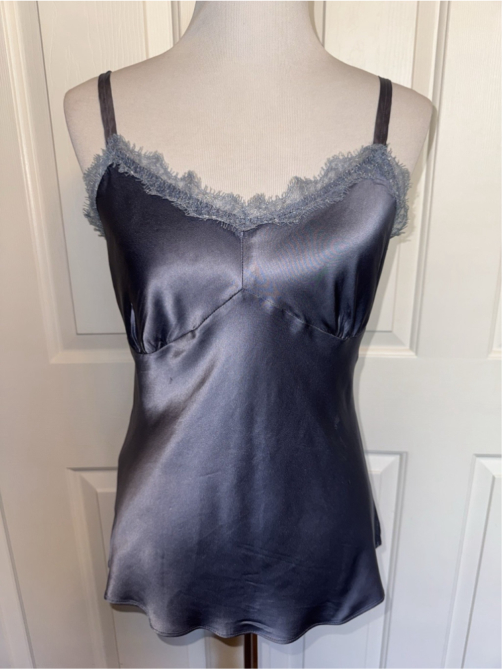 Vintage Y2K Anne Klein 100% Silk Cami Top Size 8 Blue Minimalist Luxe Feminine